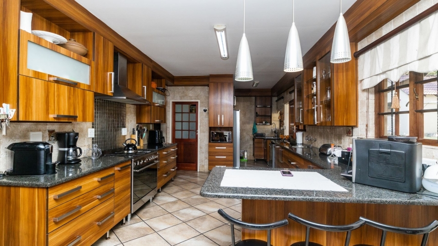 5 Bedroom Property for Sale in Protea Park North West